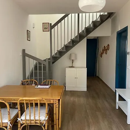Trilo In Posizione Riservata E Strategica Sia Per Il Mare Che Per Il Centro Di E Numana Apartament *